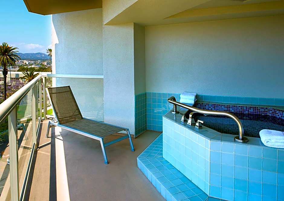 Hyatt Centric Delfina Santa Monica