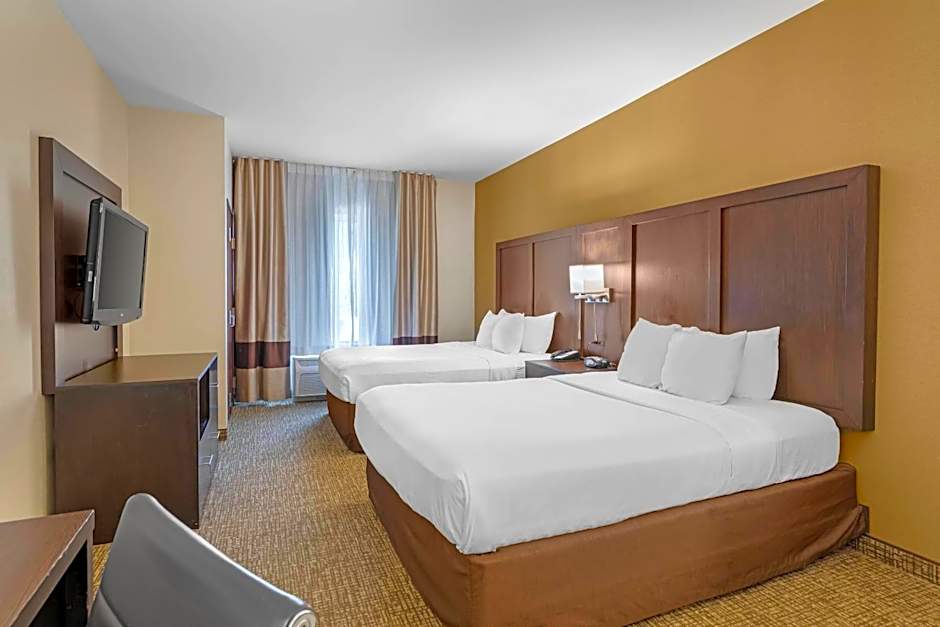 Comfort Suites Ontario Convention Center