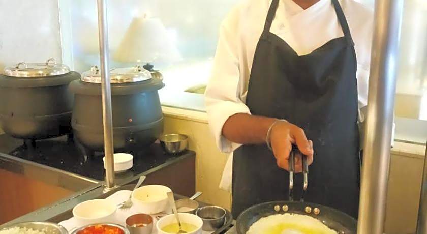 Hampshire Plaza Hotel