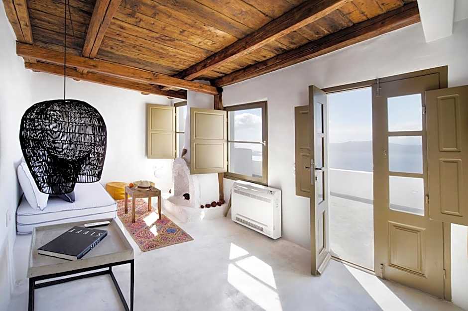 Sophia Luxury Suites