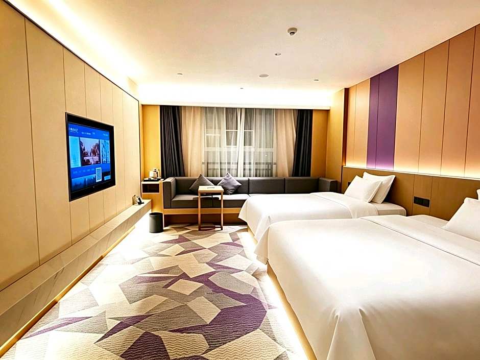 Lavande Hotel Yueyang County Fuya