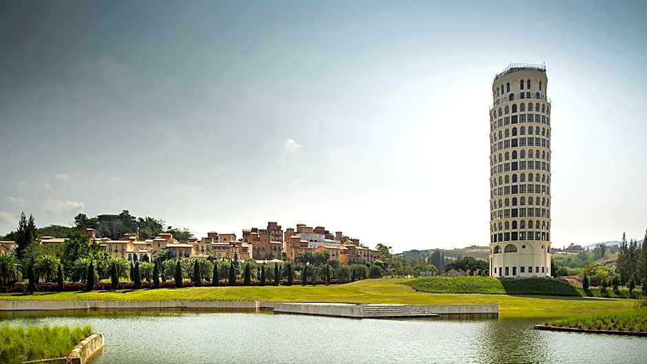 Toscana Piazza by Toscana Valley