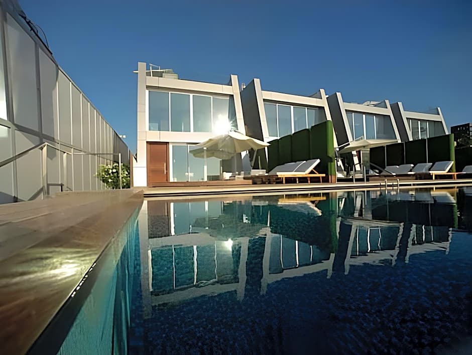 Veer Luxury Boutique Hotel & Beach Club