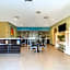 Moulton Inn & Suites By OYO