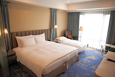 Deluxe Double Room with Extra Bed