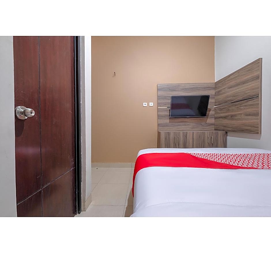 OYO Life 3248 Vision Residence Karawang