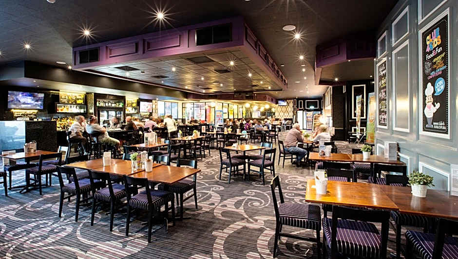 Nightcap at Skyways Hotel