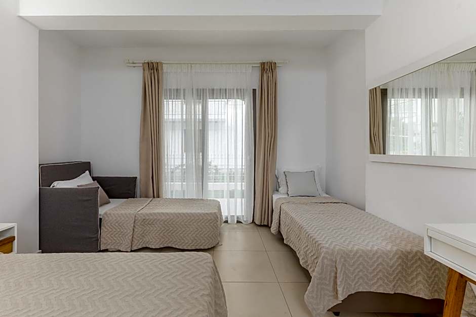 Stavros Beach Hotel