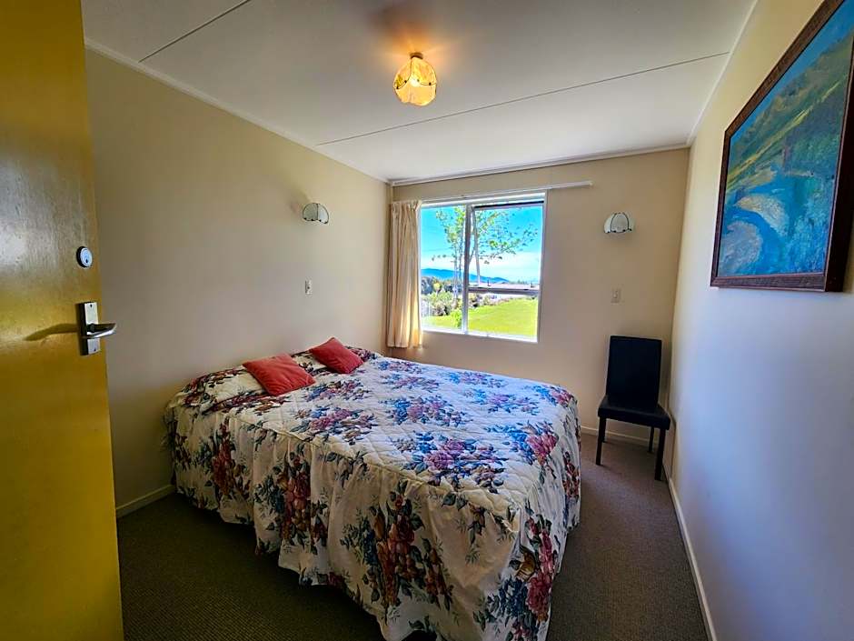 Manapouri Holiday Park