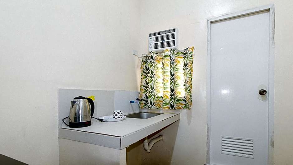 Mervin's Terraces by RedDoorz