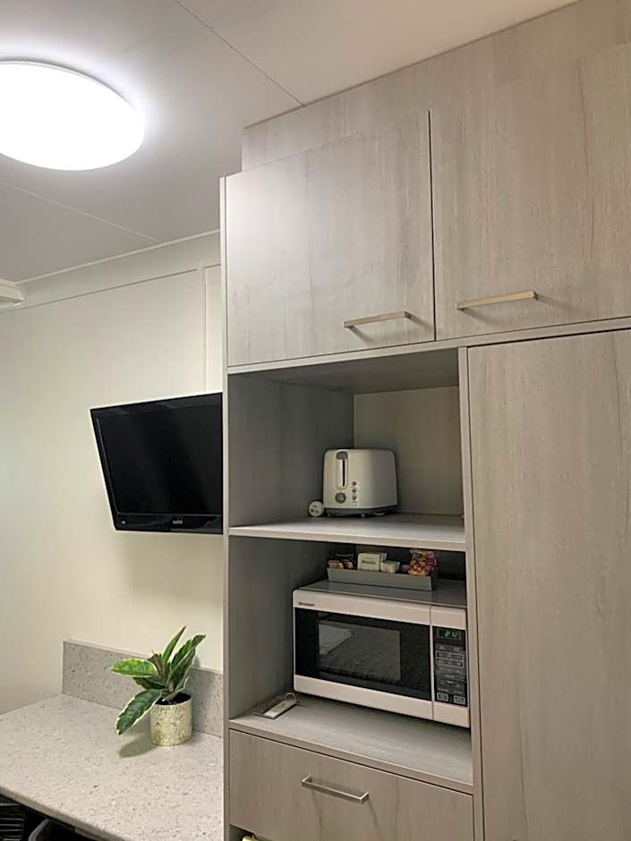 Y Motels Kingaroy