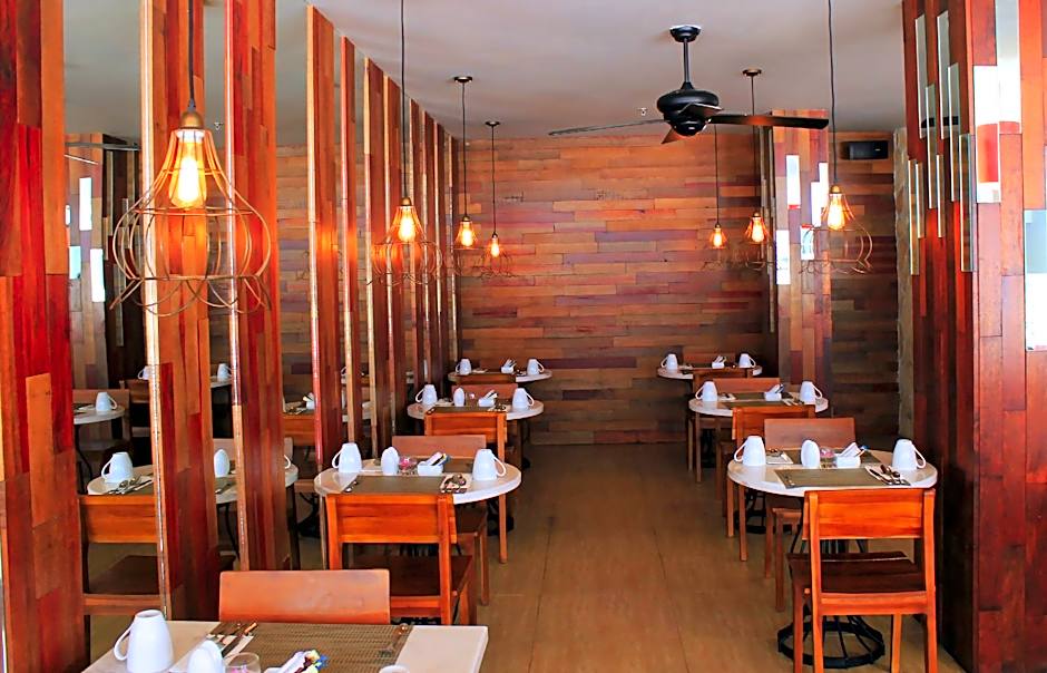 Harper Kuta by ASTON