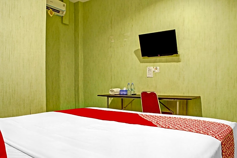 OYO 90112 Hotel Permata Inn