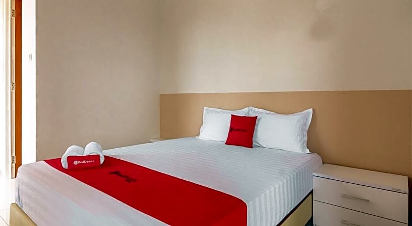 RedDoorz Syariah @ Kebraon