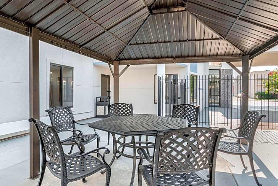 Comfort Inn Kansas City Midtown