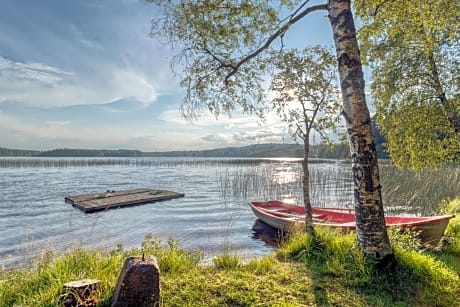 Lake cottage near Isaberg