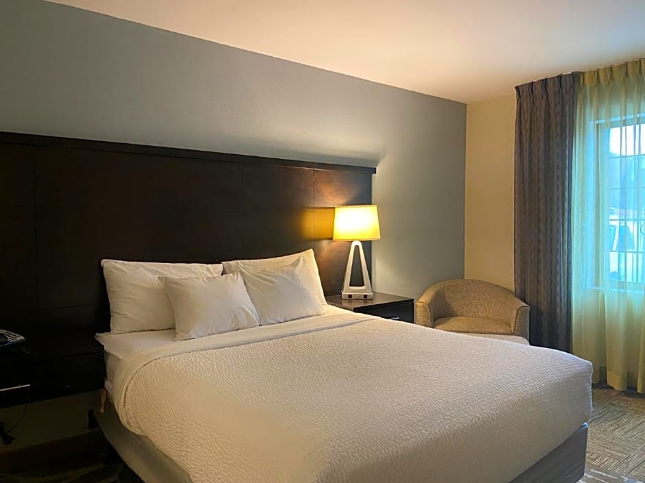Staybridge Suites Syracuse Liverpool By IHG