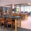 Holiday Inn Express & Suites North Brunswick By IHG