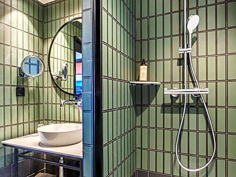 Design Room with Two Single Beds