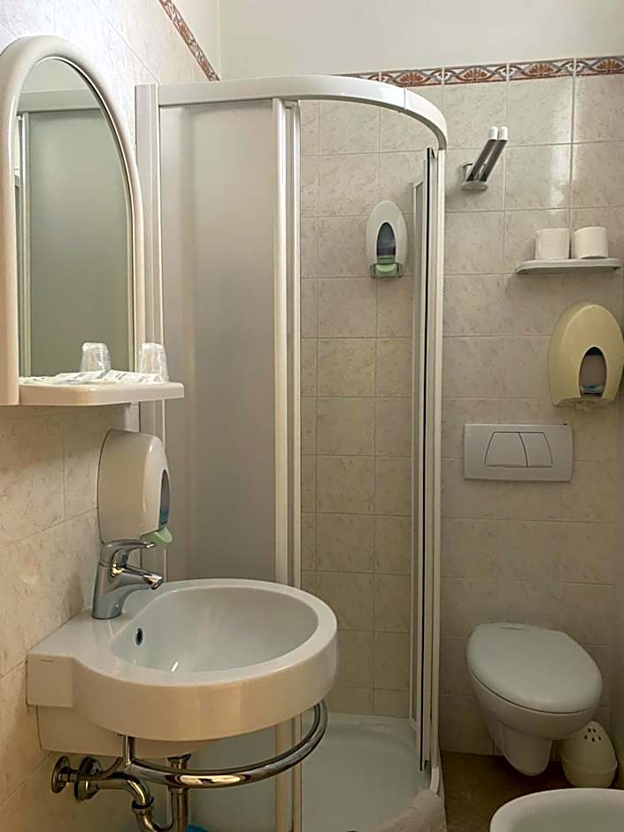 Hotel Modenese
