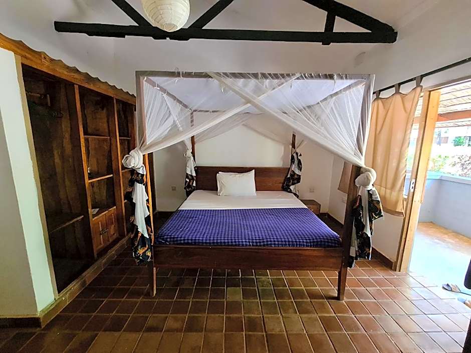 Honey Badger Lodge