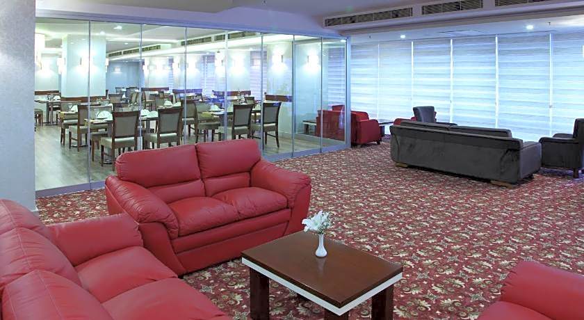 Hotel Senbayrak City