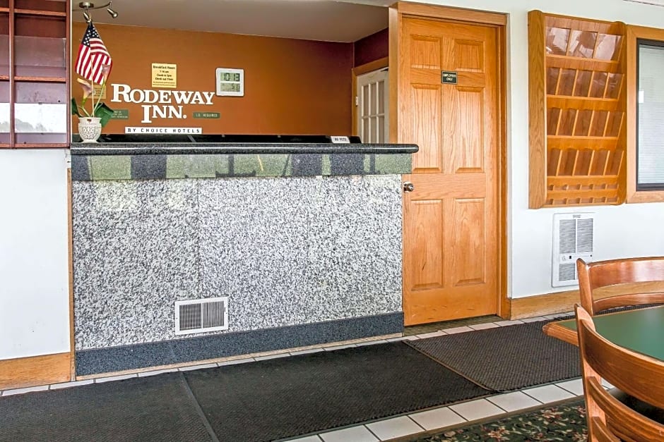 Rodeway Inn Grand Haven
