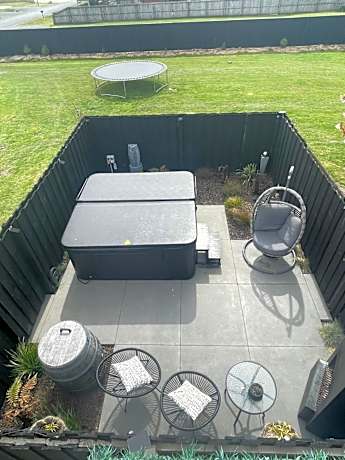 Springfield Motel and Lodge