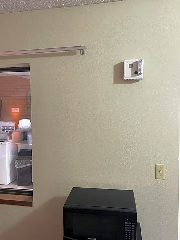 Knights Inn & Suites Emporia