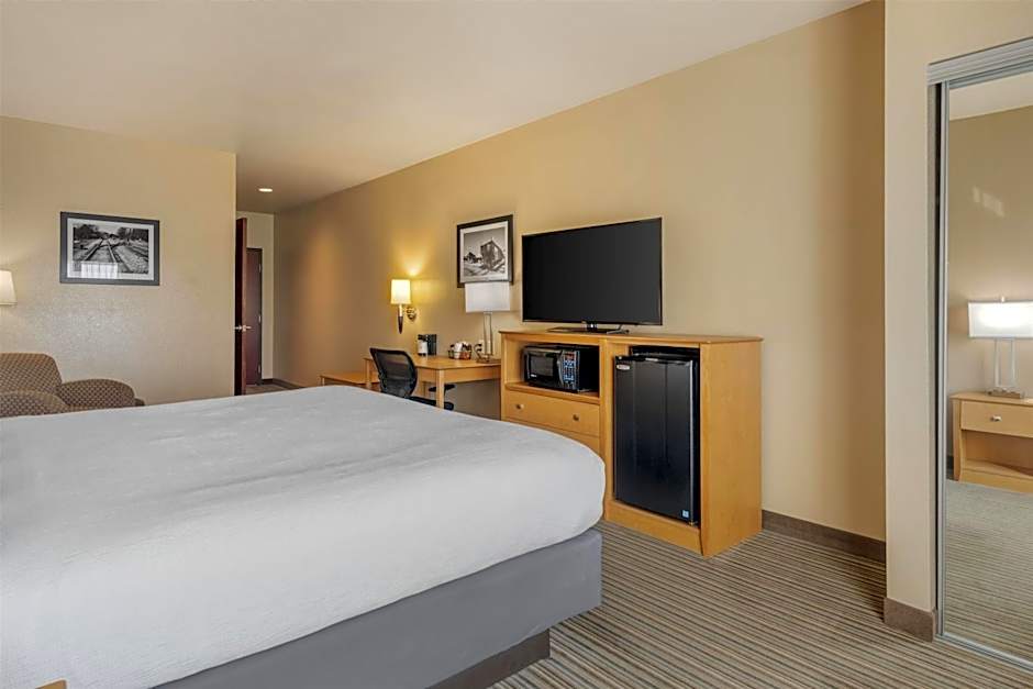 Best Western Shelby Inn & Suites