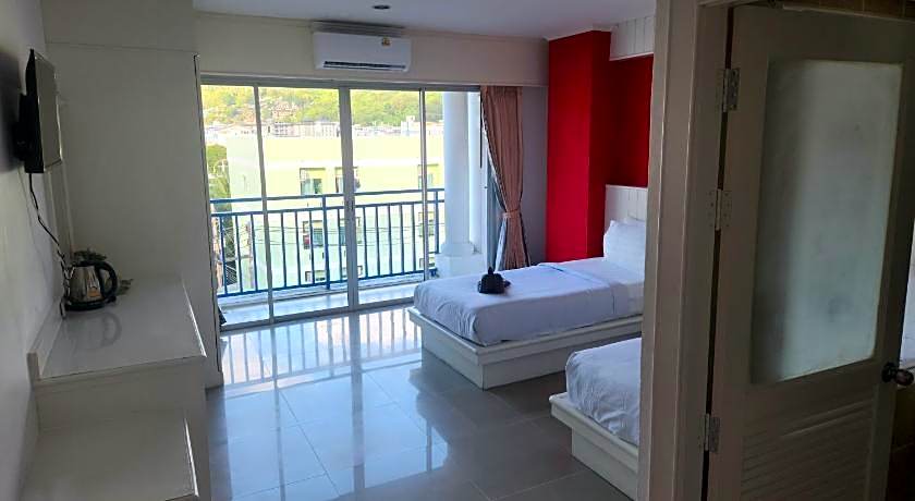Santi White House Patong