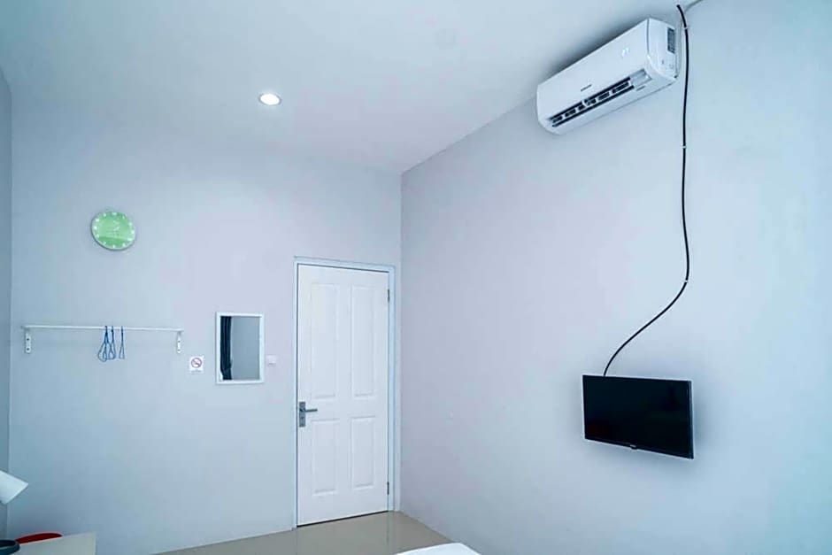 Nina House near Taman Budaya Sentul RedPartner