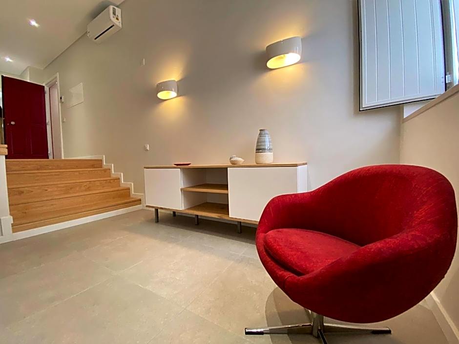 Cardeal Suites & Apartments