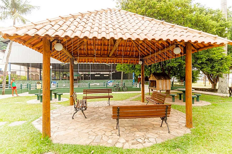 Apto a 800m da Praia do Jardim em Angra dos Reis