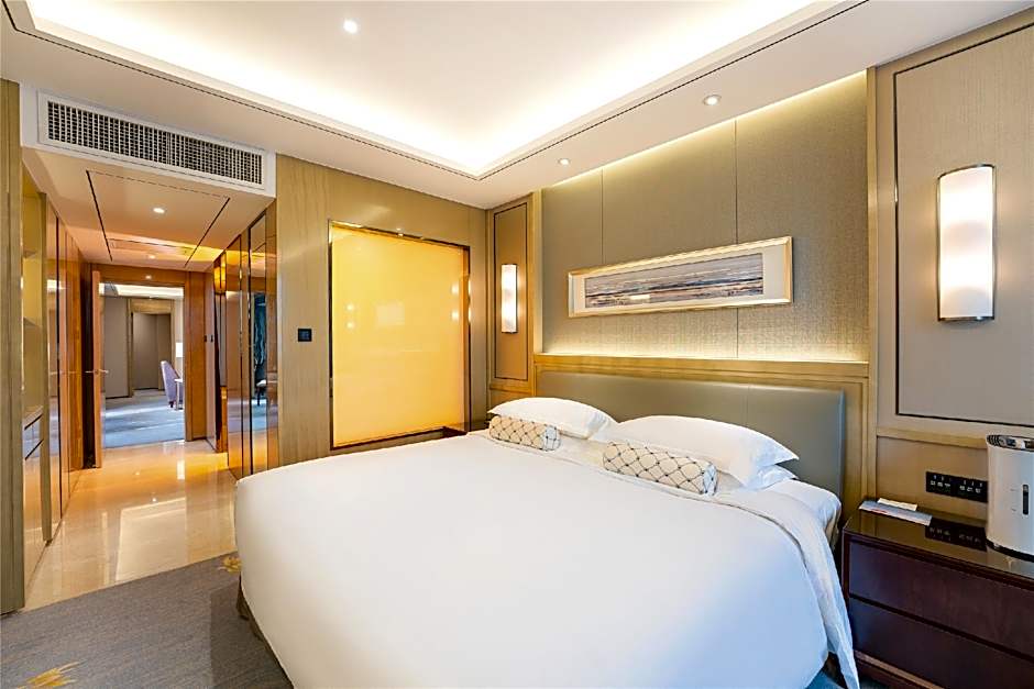 YUN-ZEN Jinling World Trade Plaza Hotel