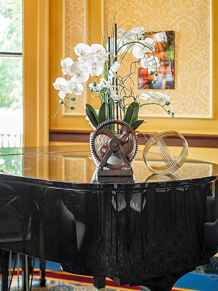 Lafayette Hotel Marietta