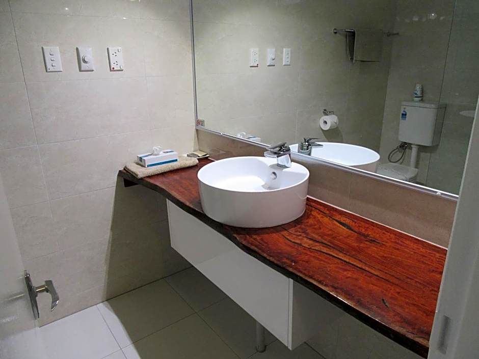 Acacia Rose Motor Inn