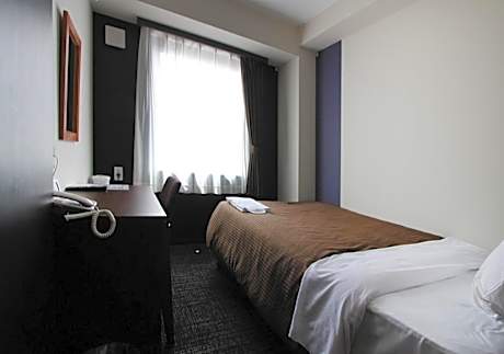 Single Room - Non-Smoking