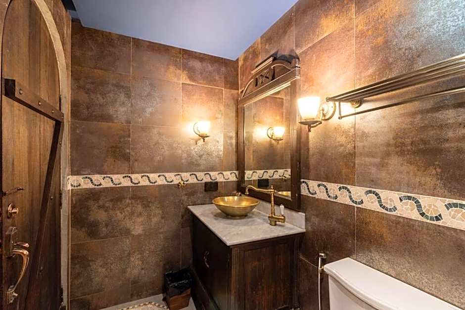 The Castle Pratumnak Hill Pattaya 6 Bedroom