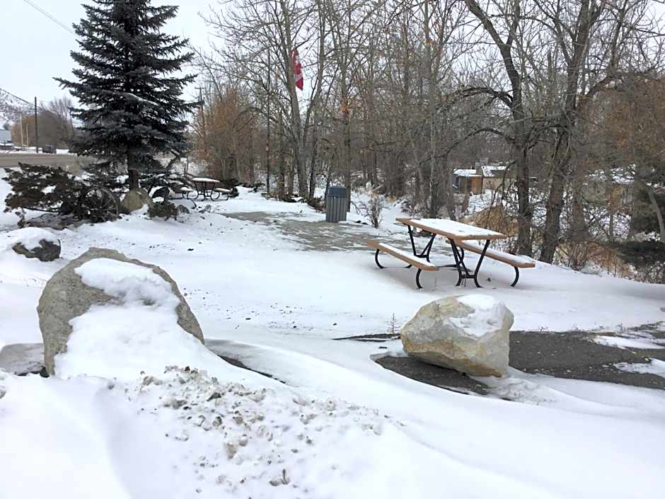 Riverside Motel Cache Creek