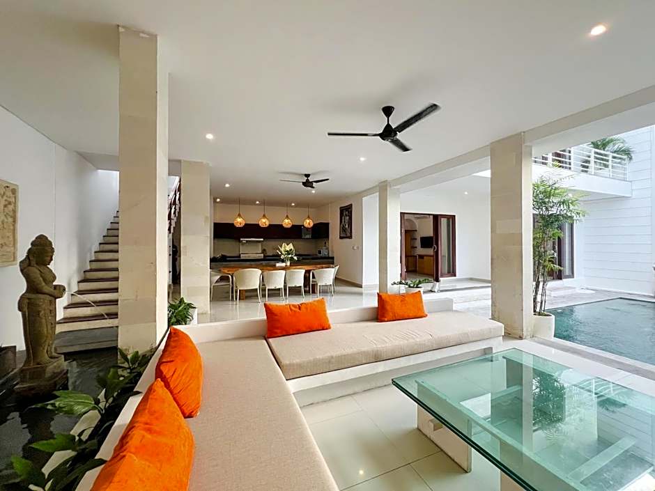Apple Villas & Apartments