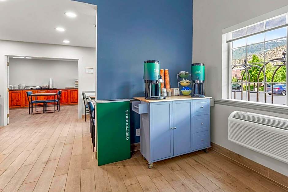 Quality Inn & Suites On The River