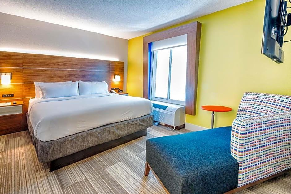 Holiday Inn Express Charleston US Highway 17 & I-526 By IHG