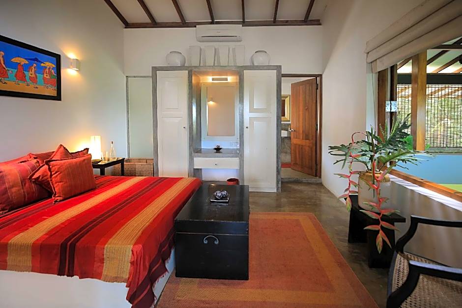 Saffron & Blue Villa