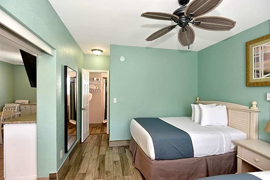 Photo 1 of 12 of Deluxe 1 Bedroom Suite, Garden View