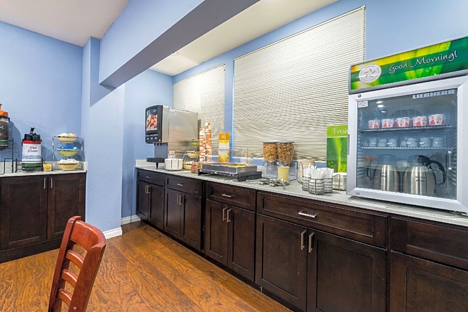 Quality Inn Bellevue – Bellevue, WA