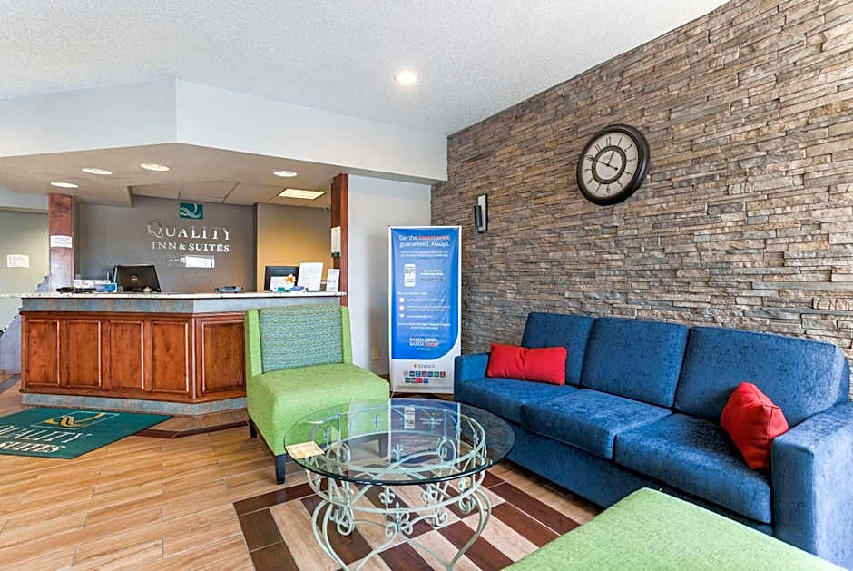 Quality Inn & Suites Ferdinand