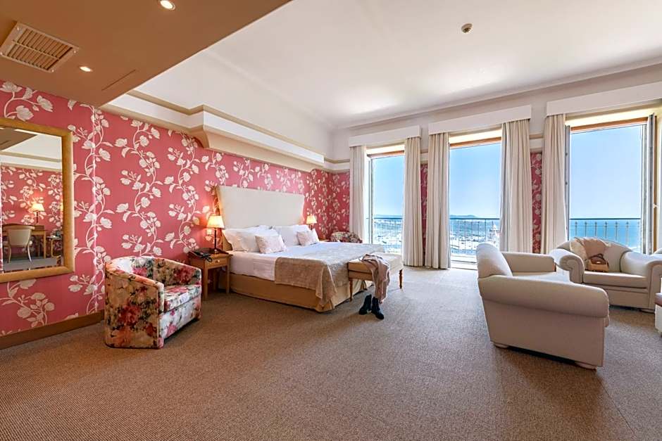 POUSADAS DE PORTUGAL MONUMNENT & HISTORIC HOTELS