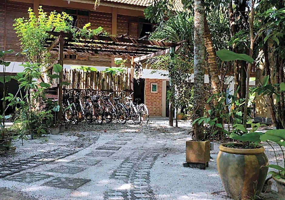 Panji Panji Tropical Wooden Home