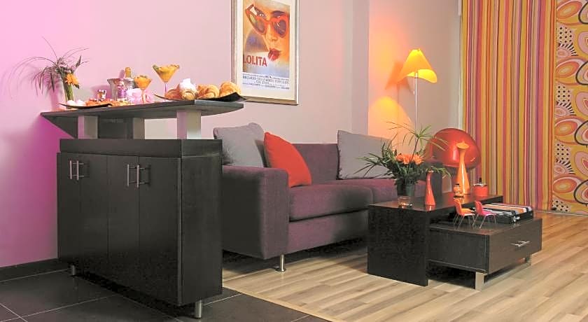 Suite Hotel Chrome